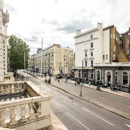 Ferienwohnung Four Beds By The Station London Exterior foto